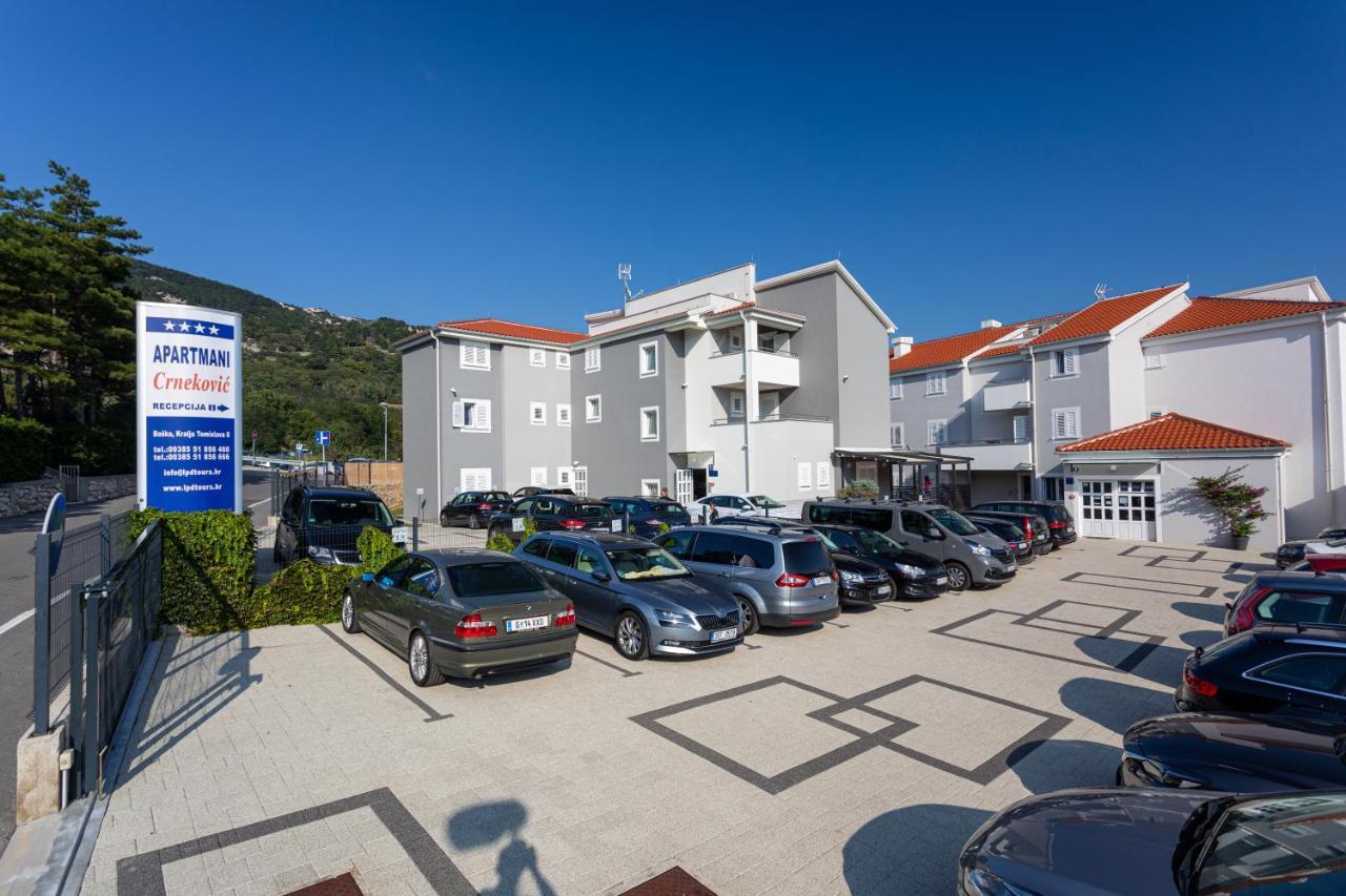 Apartments Crnekovic Tomislava 8A باشْكا المظهر الخارجي الصورة