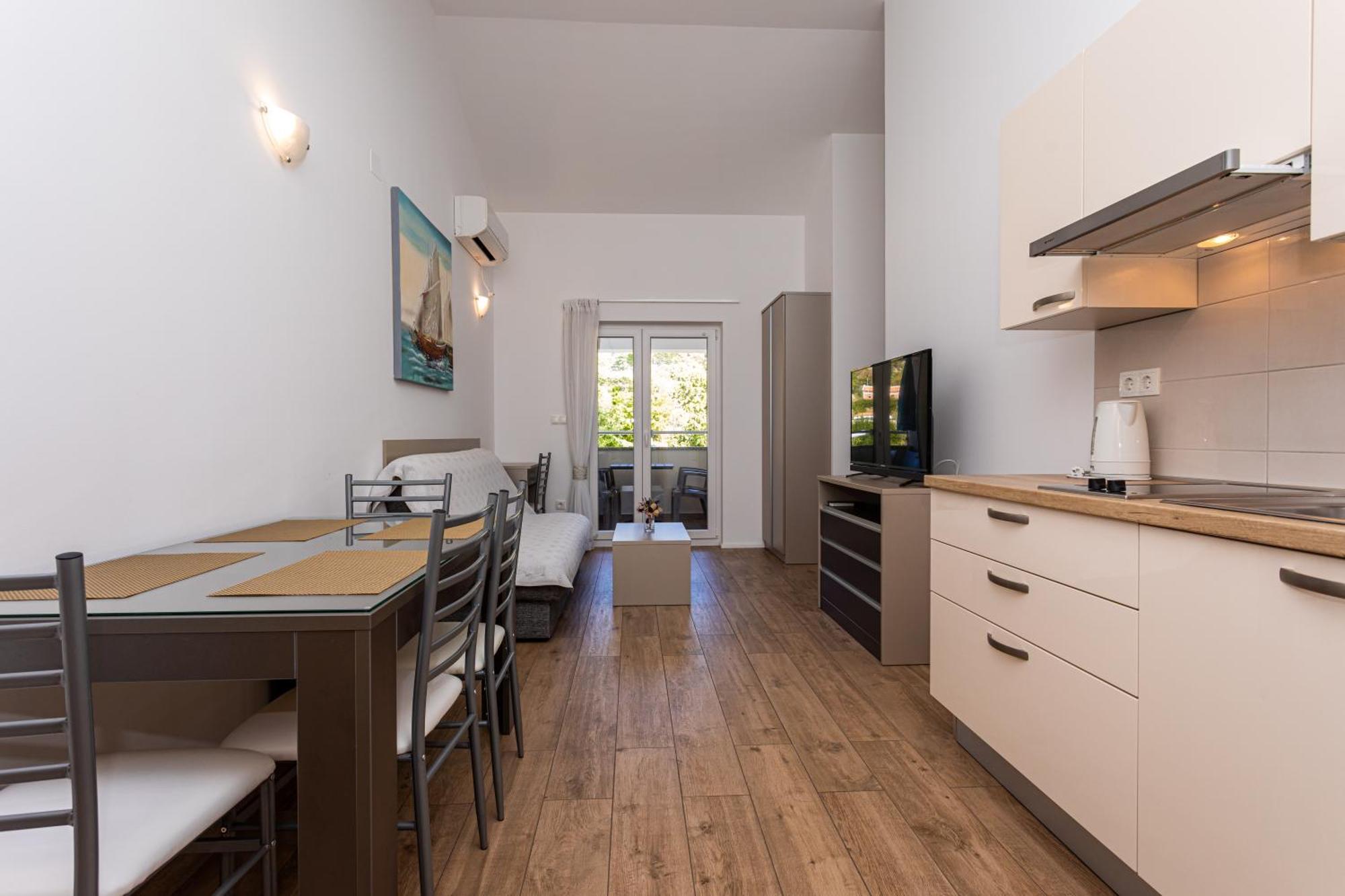 Apartments Crnekovic Tomislava 8A باشْكا المظهر الخارجي الصورة