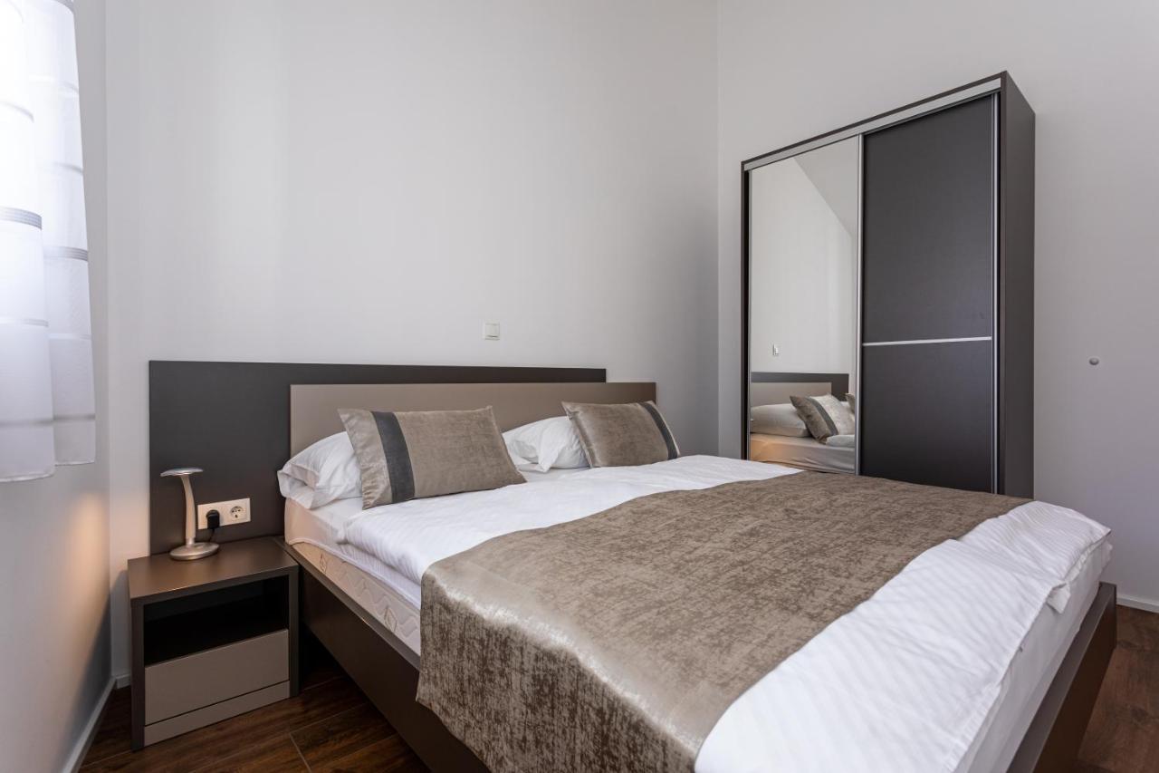 Apartments Crnekovic Tomislava 8A باشْكا المظهر الخارجي الصورة