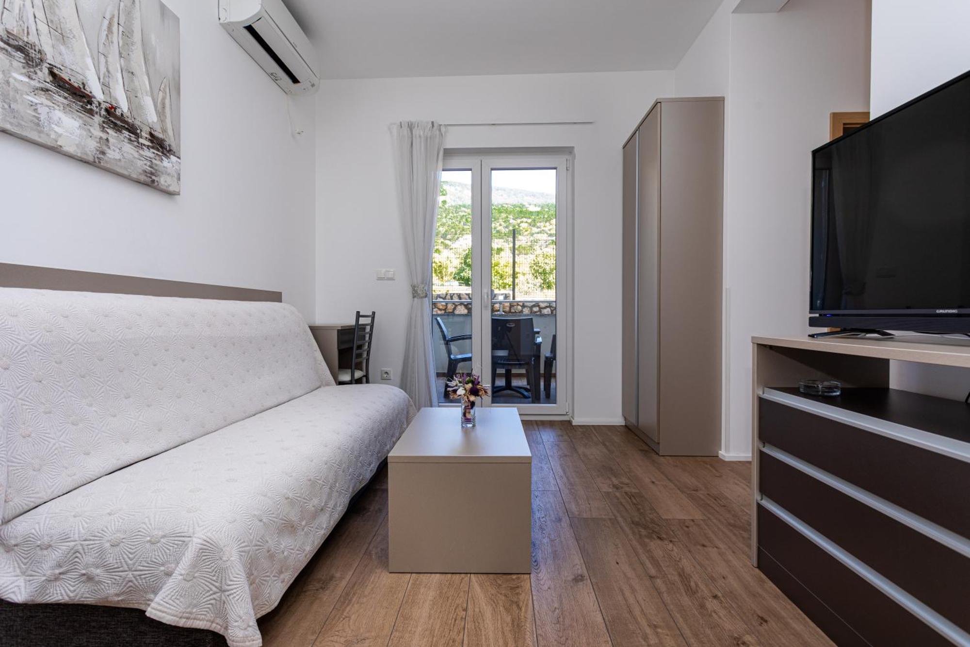 Apartments Crnekovic Tomislava 8A باشْكا المظهر الخارجي الصورة